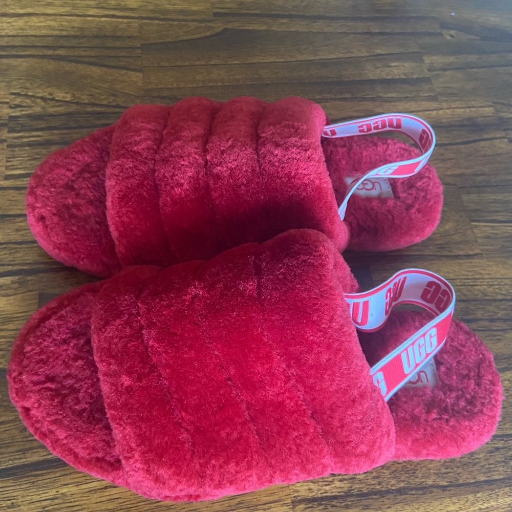 UGG Fluff Yeah Red Ribbon open toe slides with elastic heel strap